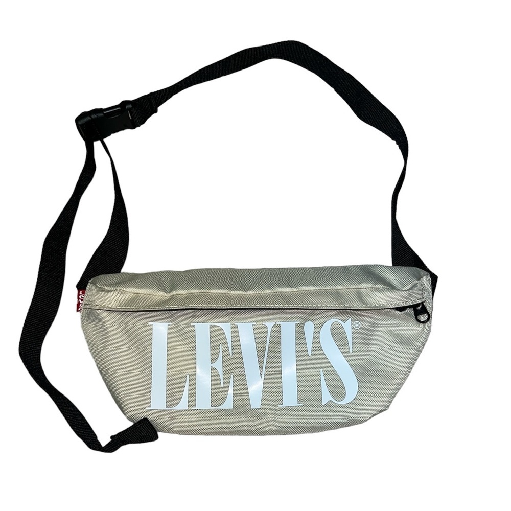 🟡Levi's Logo Sling Bag
